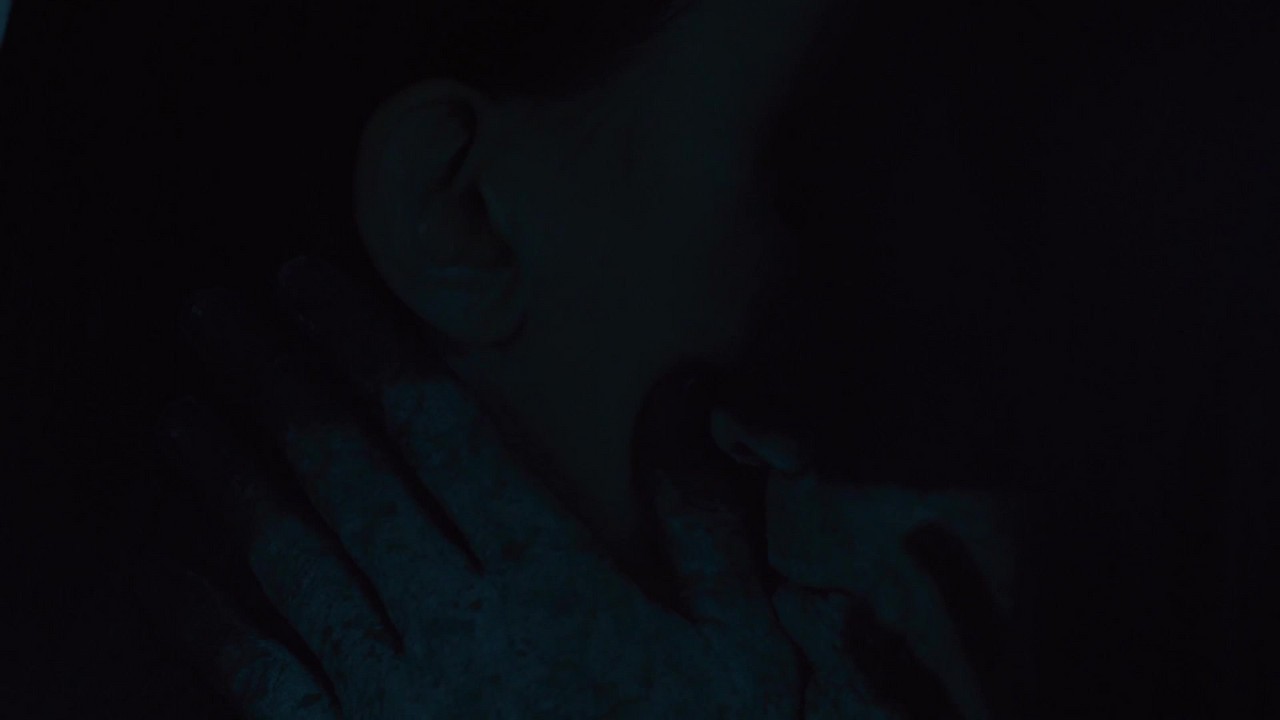 Julia Jones bare butt in Westworld - S02E08 Julia Jones bare butt in Westworld - S02E08