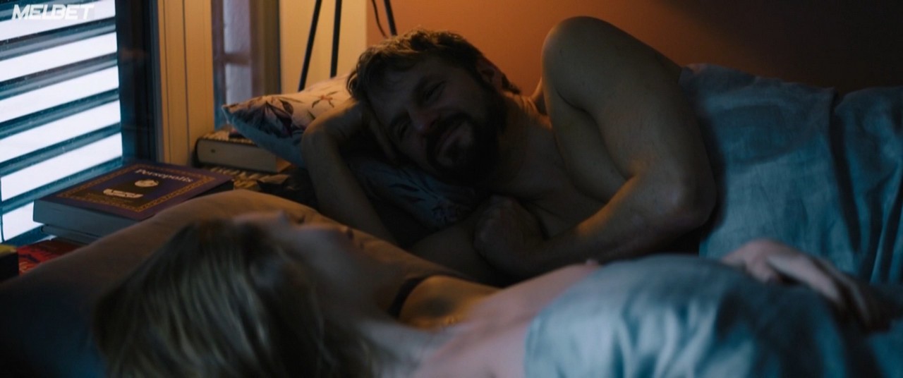 Julia Roy nude scene in Gluck Gehabt Julia Roy nude scene in Gluck Gehabt