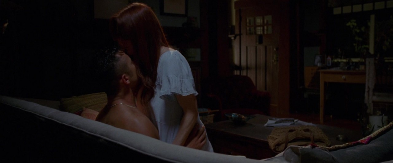 Julianne Moore bare butt in Don Jon Julianne Moore bare butt in Don Jon