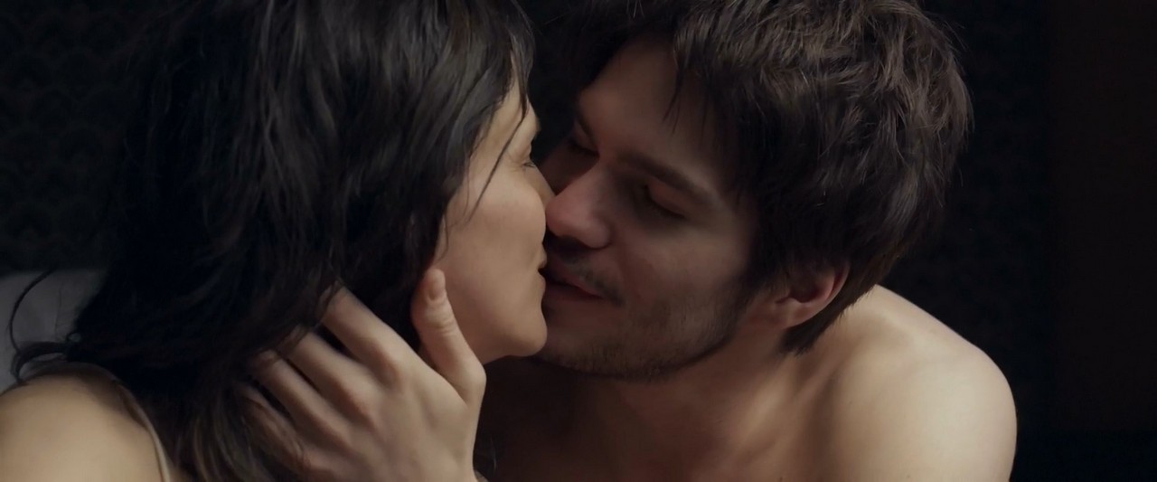 Juliette Binoche topless Celle que vous croyez Juliette Binoche topless Celle que vous croyez