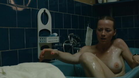Karine Vanasse Nude Switch 2011 05
