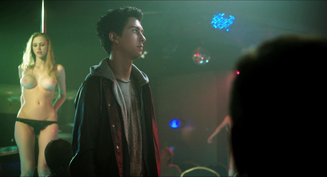 Karrie McClaine, Mercy Malick cleavage movie scene 2014 Karrie McClaine, Mercy Malick cleavage movie scene 2014