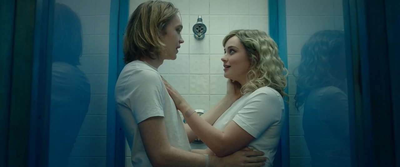 Katherine Langford bare butt in Spontaneous Katherine Langford bare butt in Spontaneous