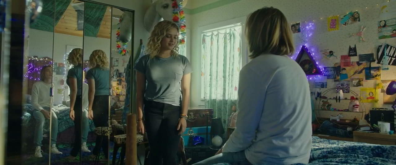 Katherine Langford nude scene in Spontaneous Katherine Langford nude scene in Spontaneous