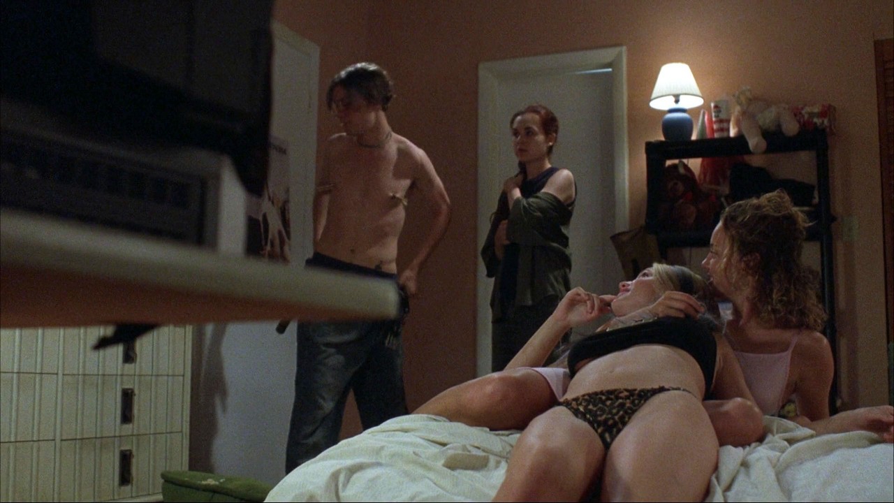 Kelli Garner bare butt in Bully Kelli Garner bare butt in Bully
