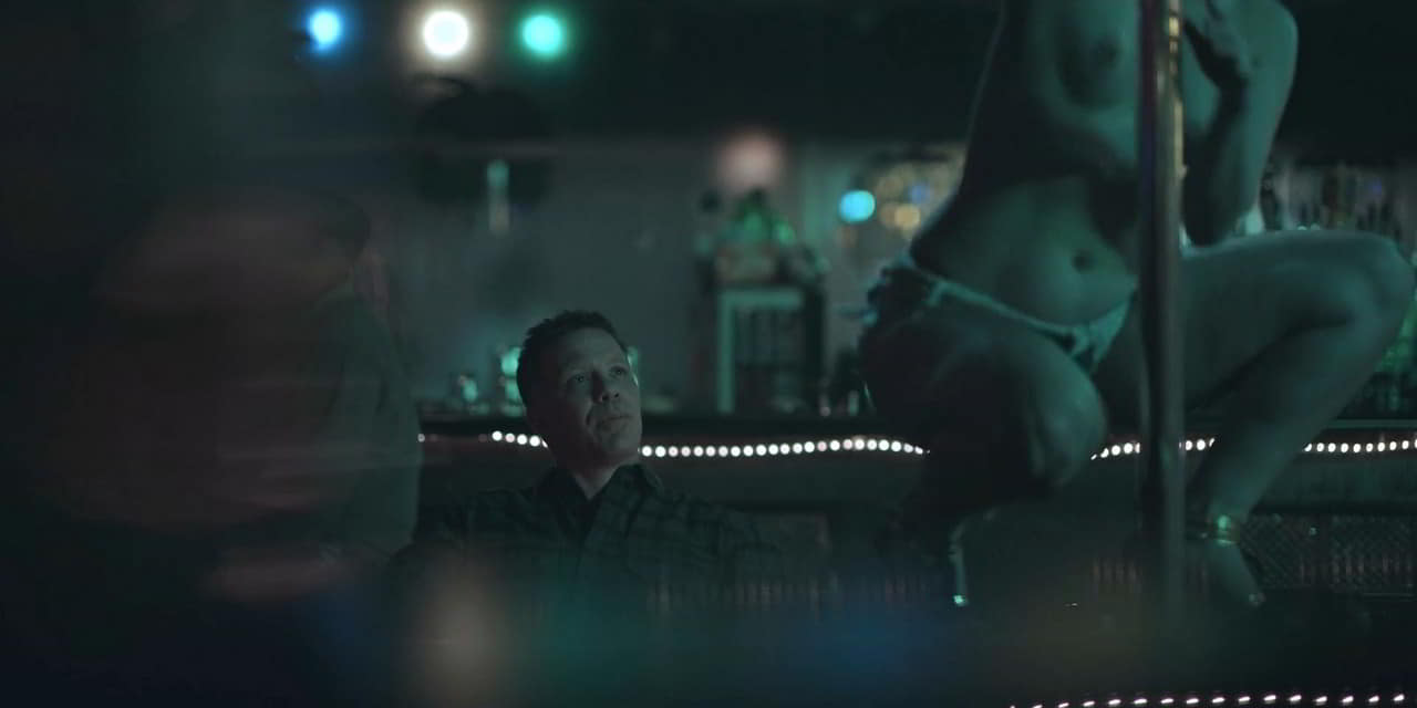 Kelly Quinn nude scene in The Outsider - S01E03 Kelly Quinn nude scene in The Outsider - S01E03