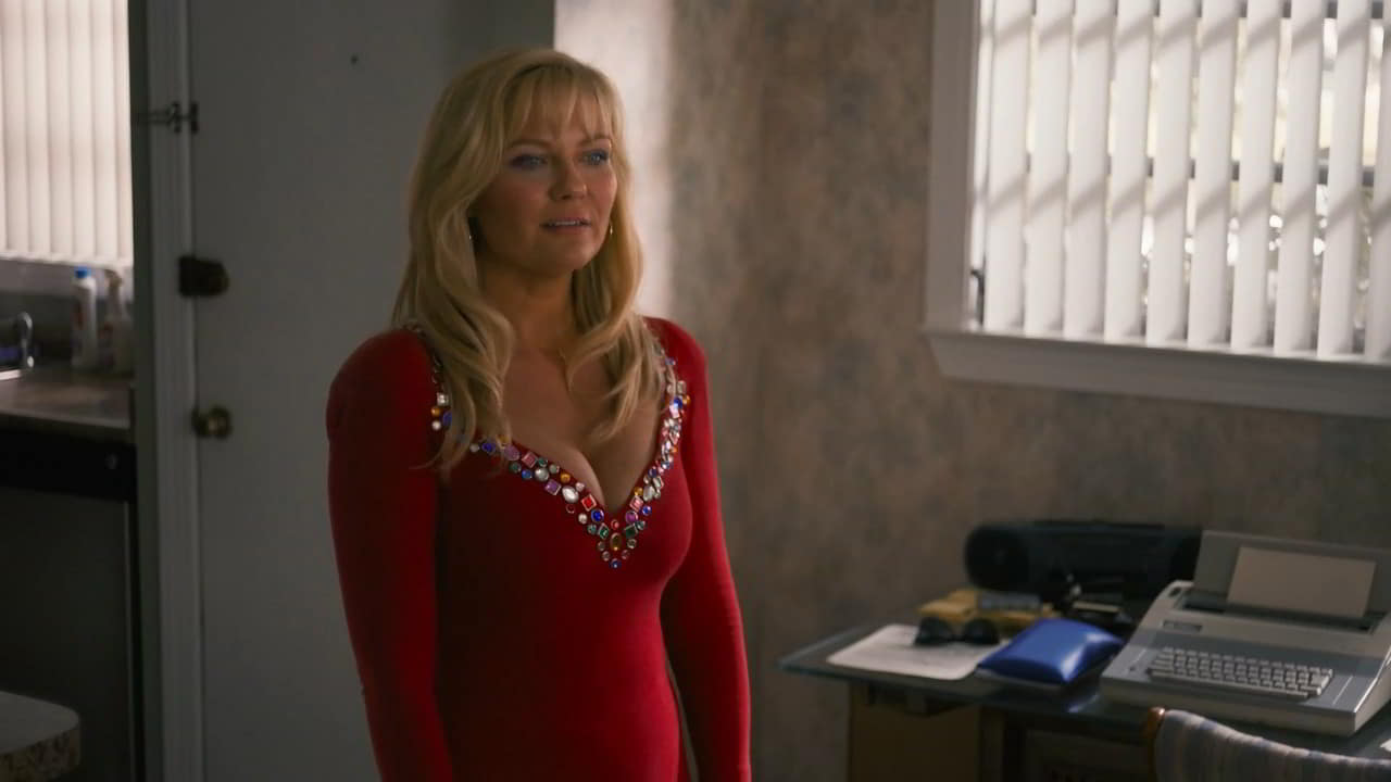 Kirsten Dunst cleavage movie scene 2019 Kirsten Dunst cleavage movie scene 2019