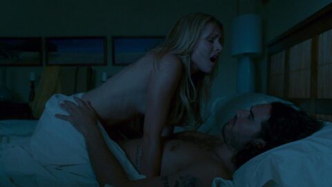 Kristen Bell Sexy Mila Kunis Sexy Forgetting Sarah Marshall 2008 2