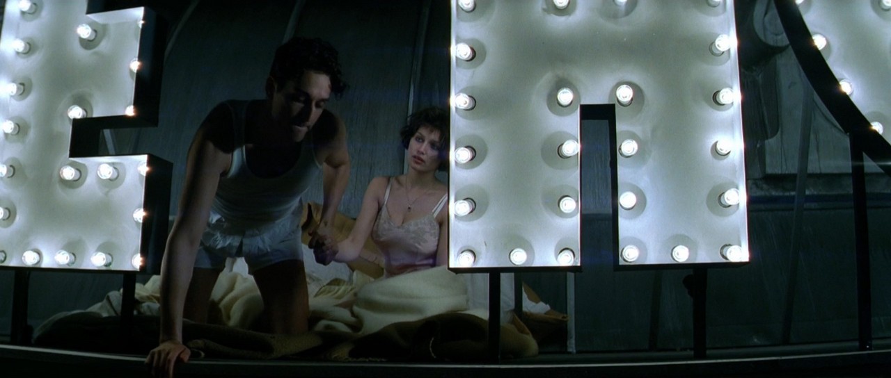 Laetitia Casta topless Rue des plaisirs Laetitia Casta topless Rue des plaisirs
