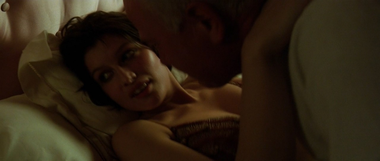 Hot Laetitia Casta explicit scene 2002 Hot Laetitia Casta explicit scene 2002