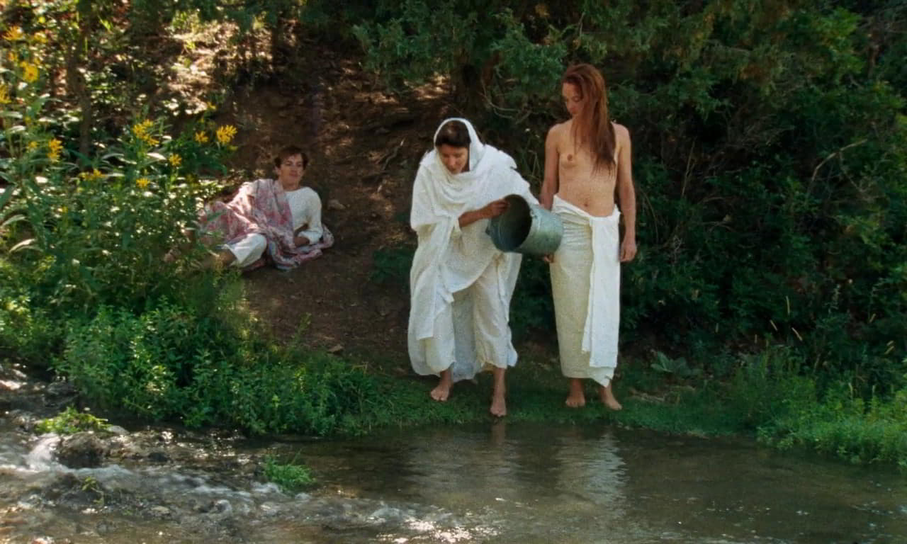 Laetitia Dosch topless Two Plains & a Fancy Laetitia Dosch topless Two Plains & a Fancy