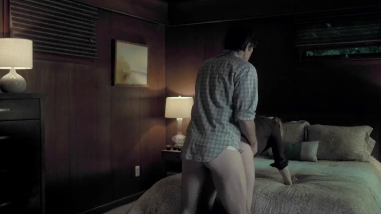 Laura Linney bare butt in Ozark - S01E06 Laura Linney bare butt in Ozark - S01E06