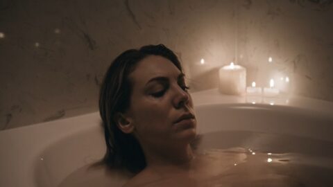 Laura Tremblay Nude Sylverine Saul Nurse Sexy Drowning 2019 05