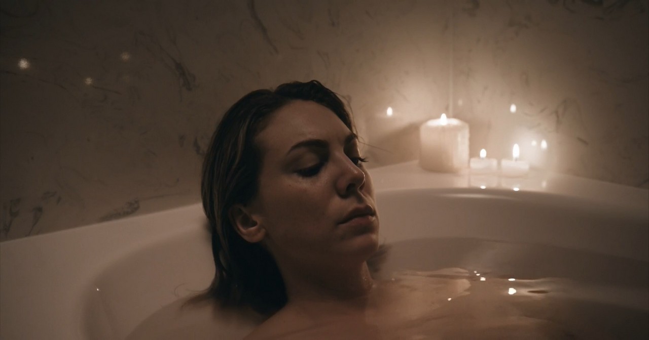 Laura Tremblay, Sylverine Saul topless Nurse Sexy - Drowning Laura Tremblay, Sylverine Saul topless Nurse Sexy - Drowning