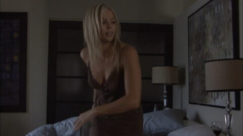 Laura Vandervoort Sexy Out of Control 2009 3
