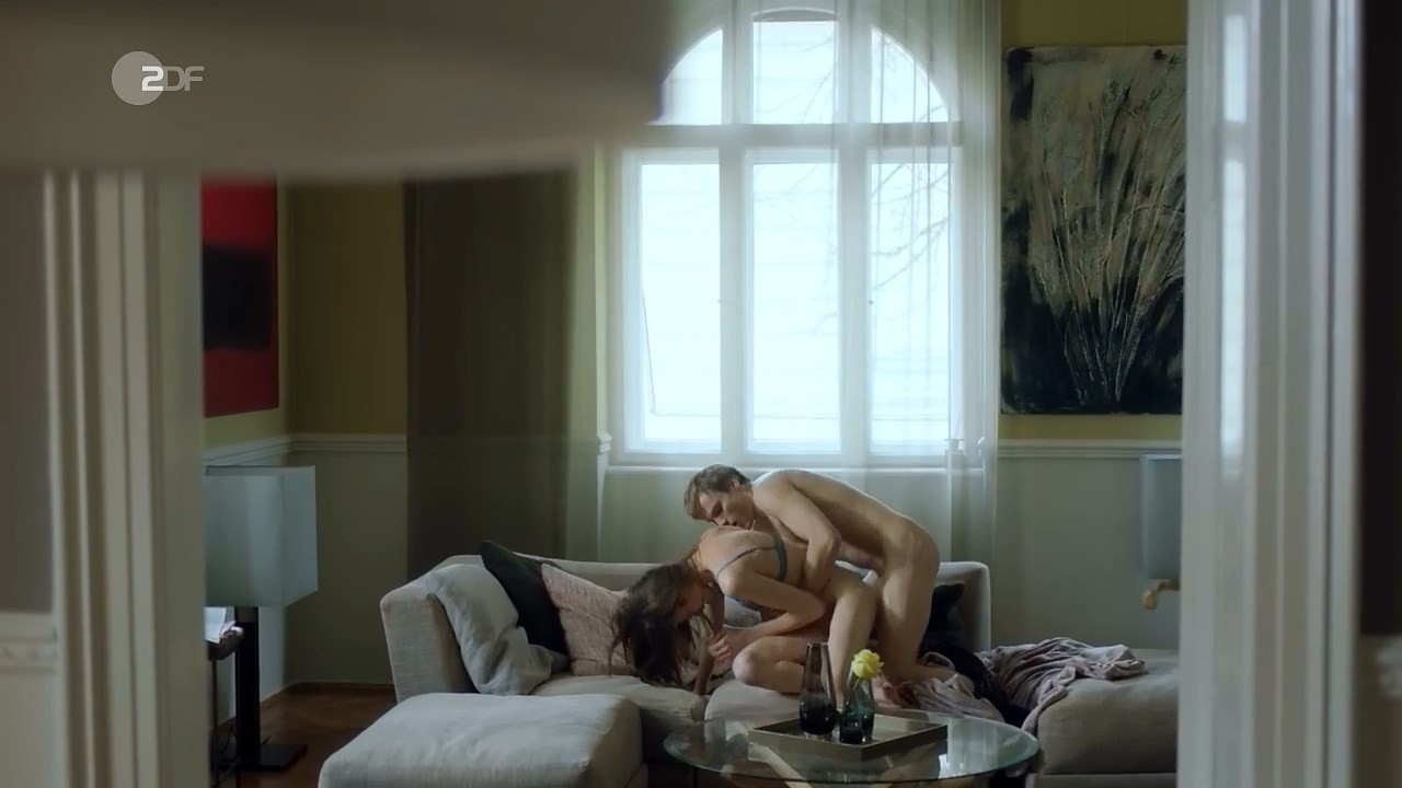 Laura de Boer bare butt in Winterherz Tod in einer kalten Nacht Laura de Boer bare butt in Winterherz Tod in einer kalten Nacht