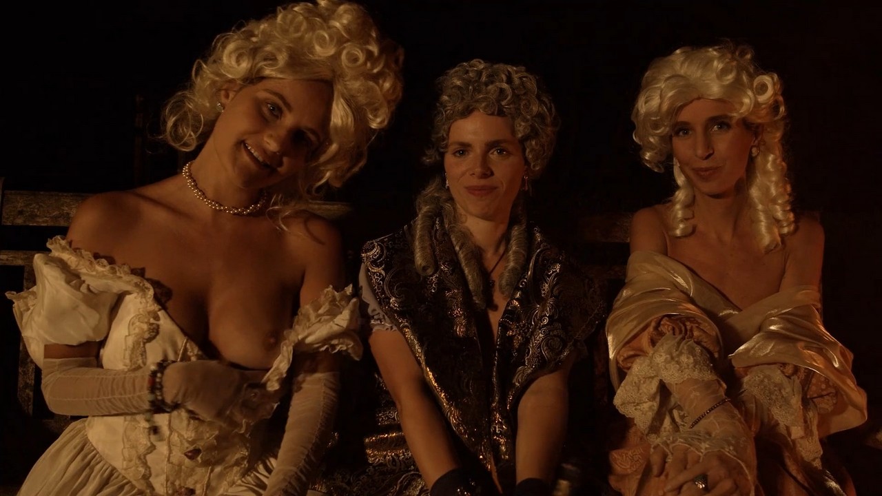 Laureline Romuald cleavage movie scene 2021 Laureline Romuald cleavage movie scene 2021