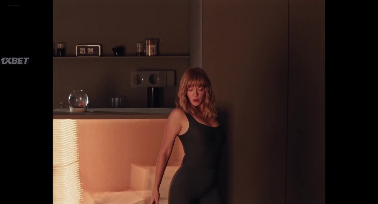 Lea Seydoux topless The Beast Lea Seydoux topless The Beast