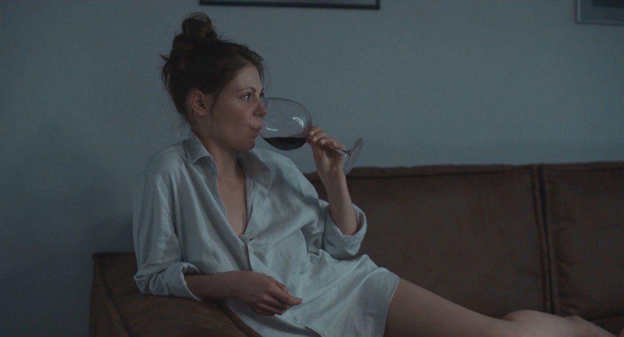 Lika Markelova nude scene in Nadvoye - S01E06 Lika Markelova nude scene in Nadvoye - S01E06