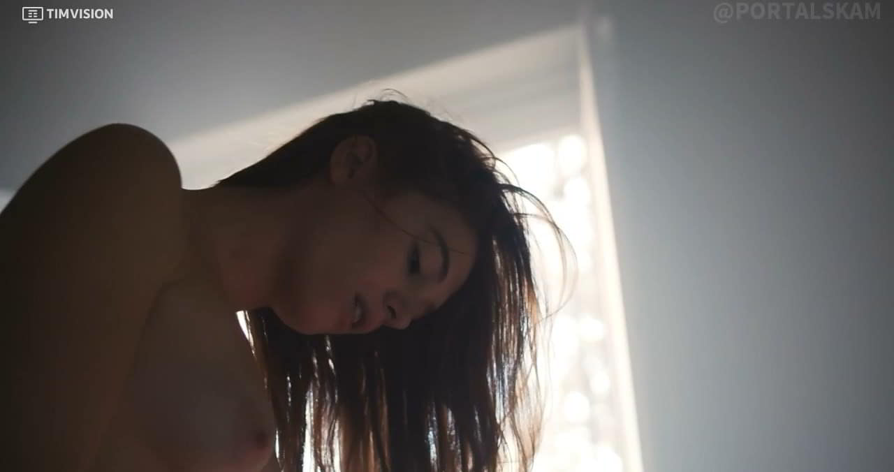 Ludovica Martino topless Skam Italia - S01E02 Ludovica Martino topless Skam Italia - S01E02