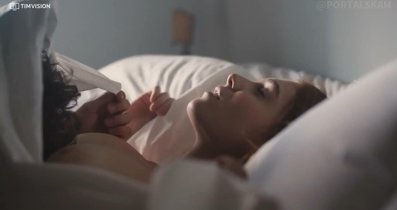 Ludovica Martino bare butt in Skam Italia - S01E02 Ludovica Martino bare butt in Skam Italia - S01E02