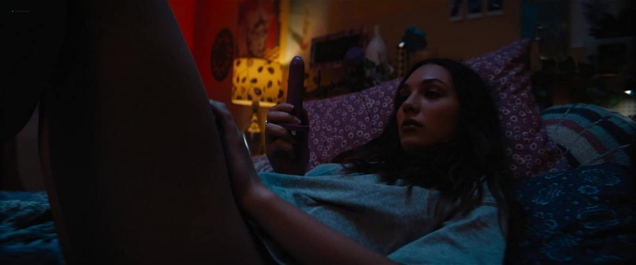 Maddie Ziegler, Djouliet Amara nude scene in Fitting In Maddie Ziegler, Djouliet Amara nude scene in Fitting In