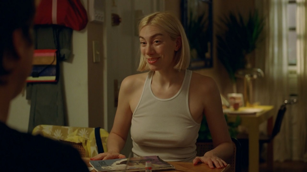Madeline Wise bare butt in Crashing - S03E03 Madeline Wise bare butt in Crashing - S03E03