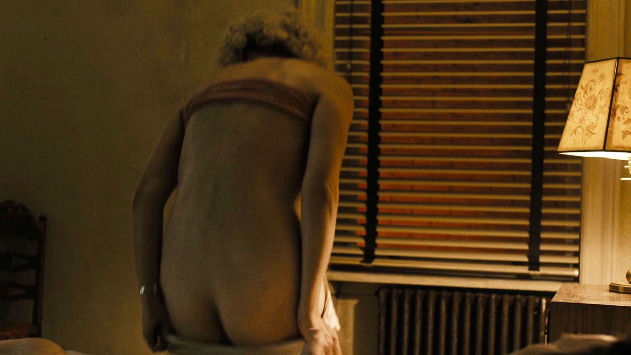 Hot Maggie Gyllenhaal explicit scene 2017 Hot Maggie Gyllenhaal explicit scene 2017