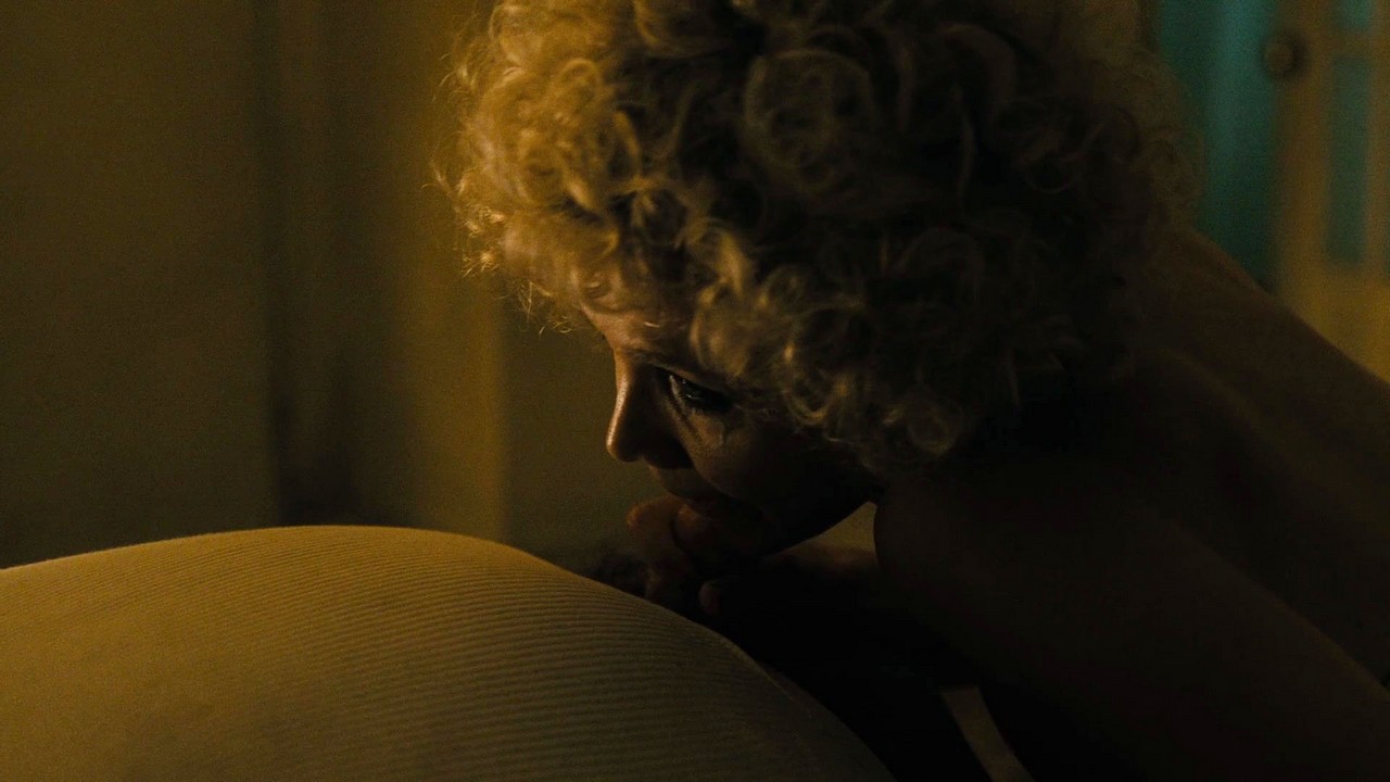Maggie Gyllenhaal nude scene in The Deuce - S01E04 Maggie Gyllenhaal nude scene in The Deuce - S01E04