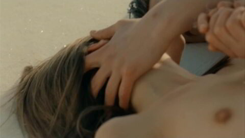 Malin Crepin Nude I skuggan av varmen 2009 10
