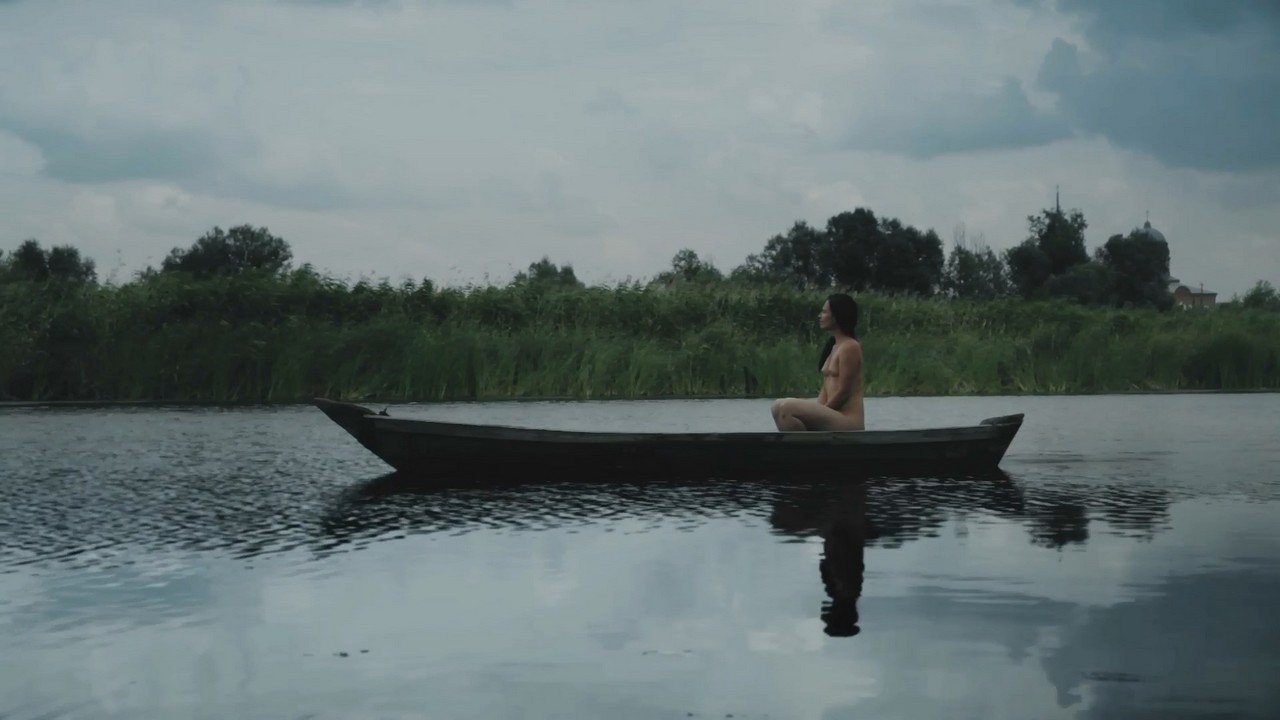 Mariya Palei, Olga Lysak bare butt in Otzvuk Mariya Palei, Olga Lysak bare butt in Otzvuk