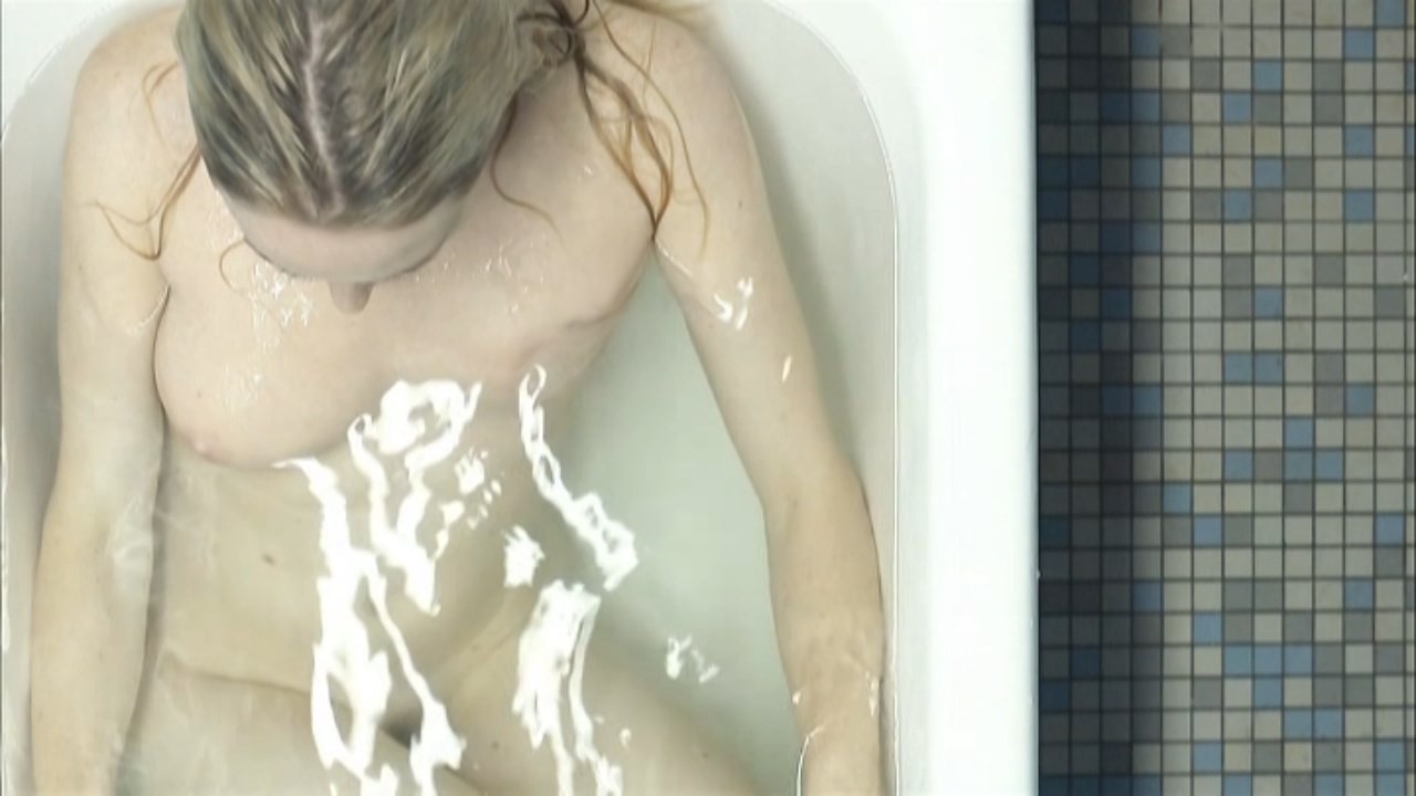 Mille Lehfeldt topless Smukke mennesker Mille Lehfeldt topless Smukke mennesker