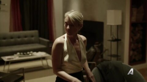 Nancy Palk Sexy Rogue S03E18 2016 3