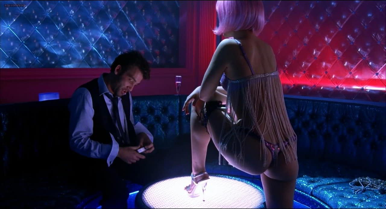 Natalie Portman cleavage movie scene 2004 Natalie Portman cleavage movie scene 2004