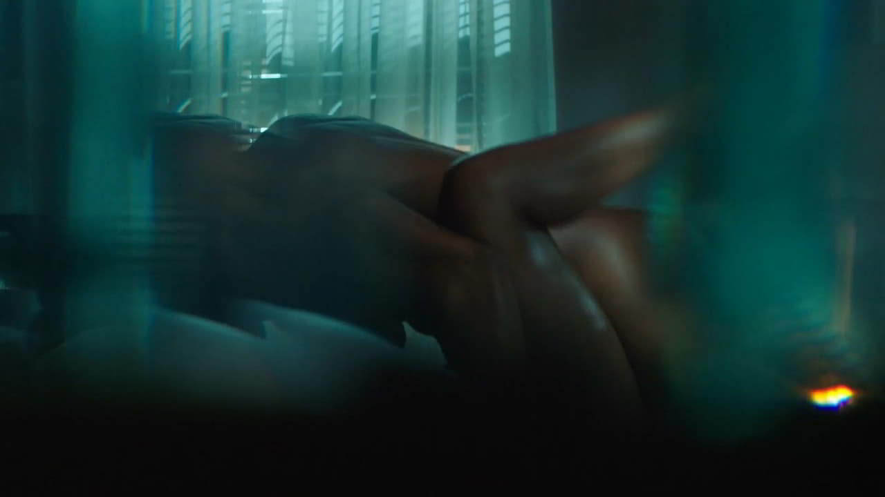 Naturi Naughton bare butt in Power - S06E15 Naturi Naughton bare butt in Power - S06E15