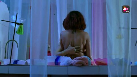 Neelam Bhanushali Sexy Piyali Munshi Sexy Aliya Singh Sexy Gandii Baat S05E01 2020 09