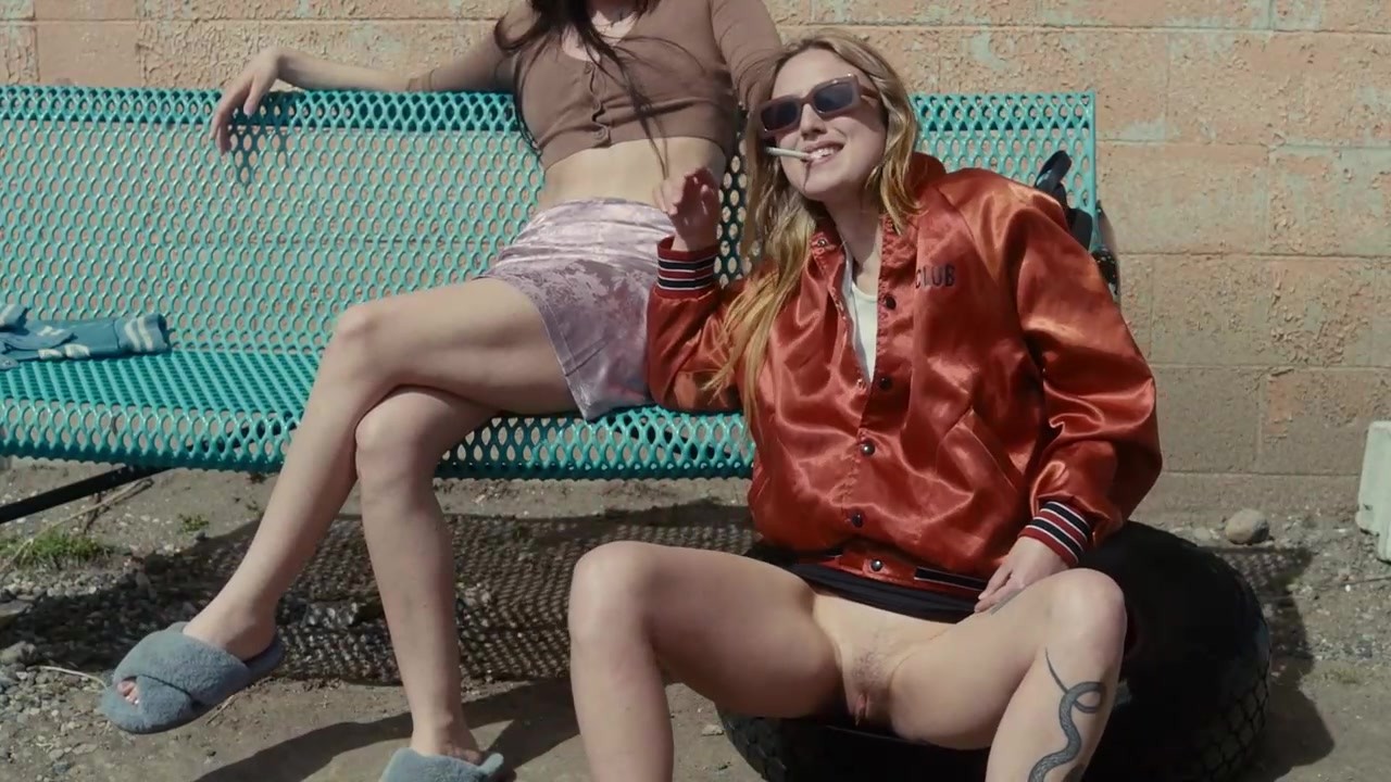 Olivia Luccardi, Virginia Rand, Eden Brolin, Sam Quartin cleavage movie scene 2022 Olivia Luccardi, Virginia Rand, Eden Brolin, Sam Quartin cleavage movie scene 2022