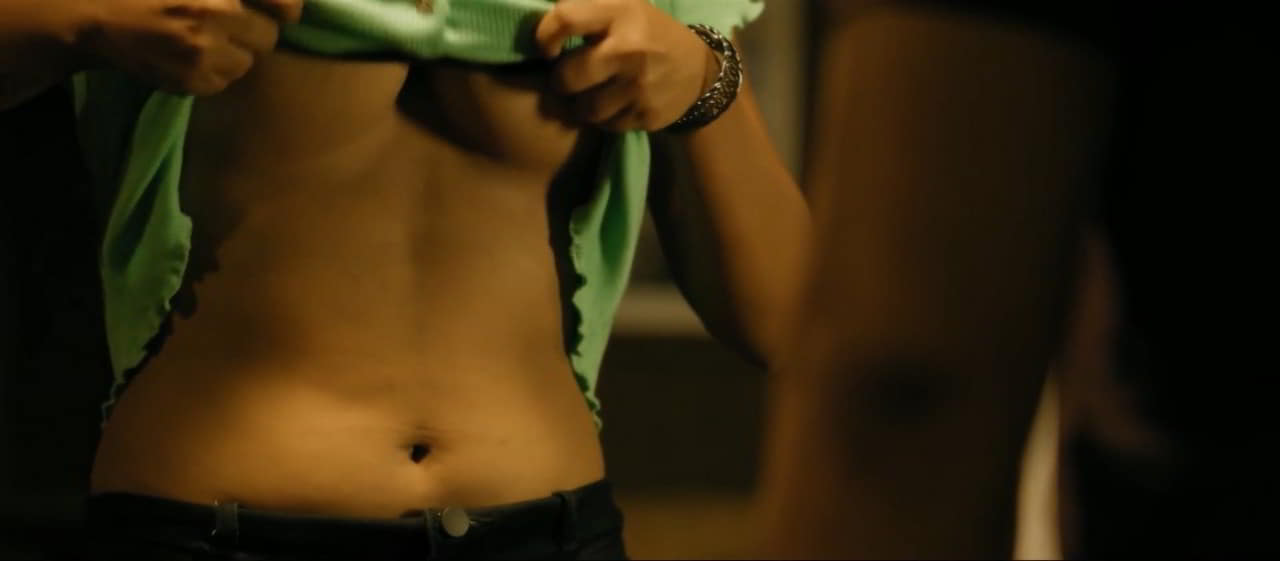 Prasanna Pushpamala cleavage movie scene 2020 Prasanna Pushpamala cleavage movie scene 2020