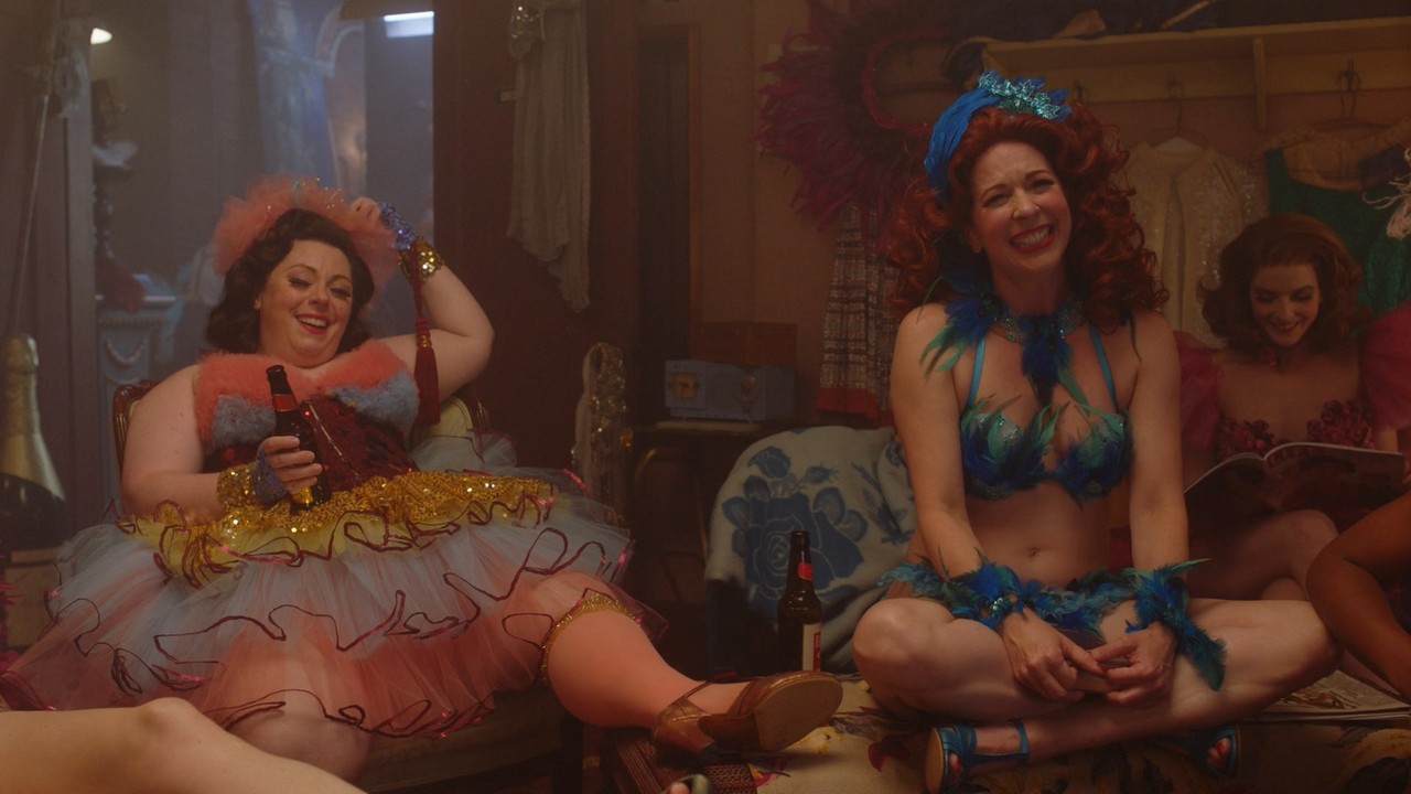 Rachel Brosnahan cleavage movie scene 2022 Rachel Brosnahan cleavage movie scene 2022