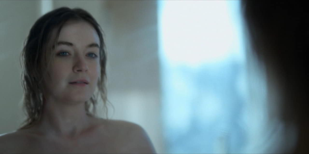 Sarah Bolger bare butt in Mayans M.C. - S03E09 Sarah Bolger bare butt in Mayans M.C. - S03E09