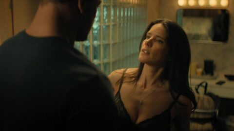 Sonya Cassidy Sexy Reacher S03E05 S03E06 2025 4