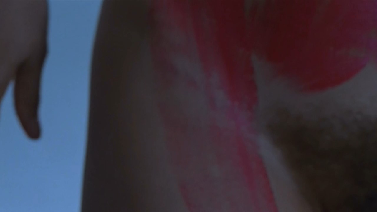 Sophie Quinton bare butt in Avril Sophie Quinton bare butt in Avril