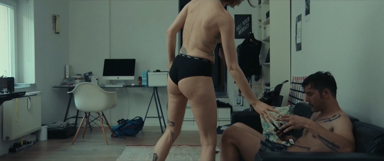 Stella Vivien Dhingra, Sophia Seidenfaden, Amelie Liebst nude scene in Easy Love Stella Vivien Dhingra, Sophia Seidenfaden, Amelie Liebst nude scene in Easy Love