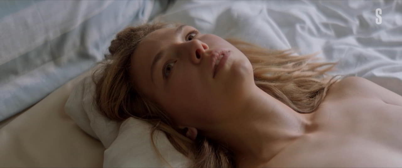 Taisiya Vilkova nude scene in Alisa ne mozhet zhdat - S01E02 Taisiya Vilkova nude scene in Alisa ne mozhet zhdat - S01E02