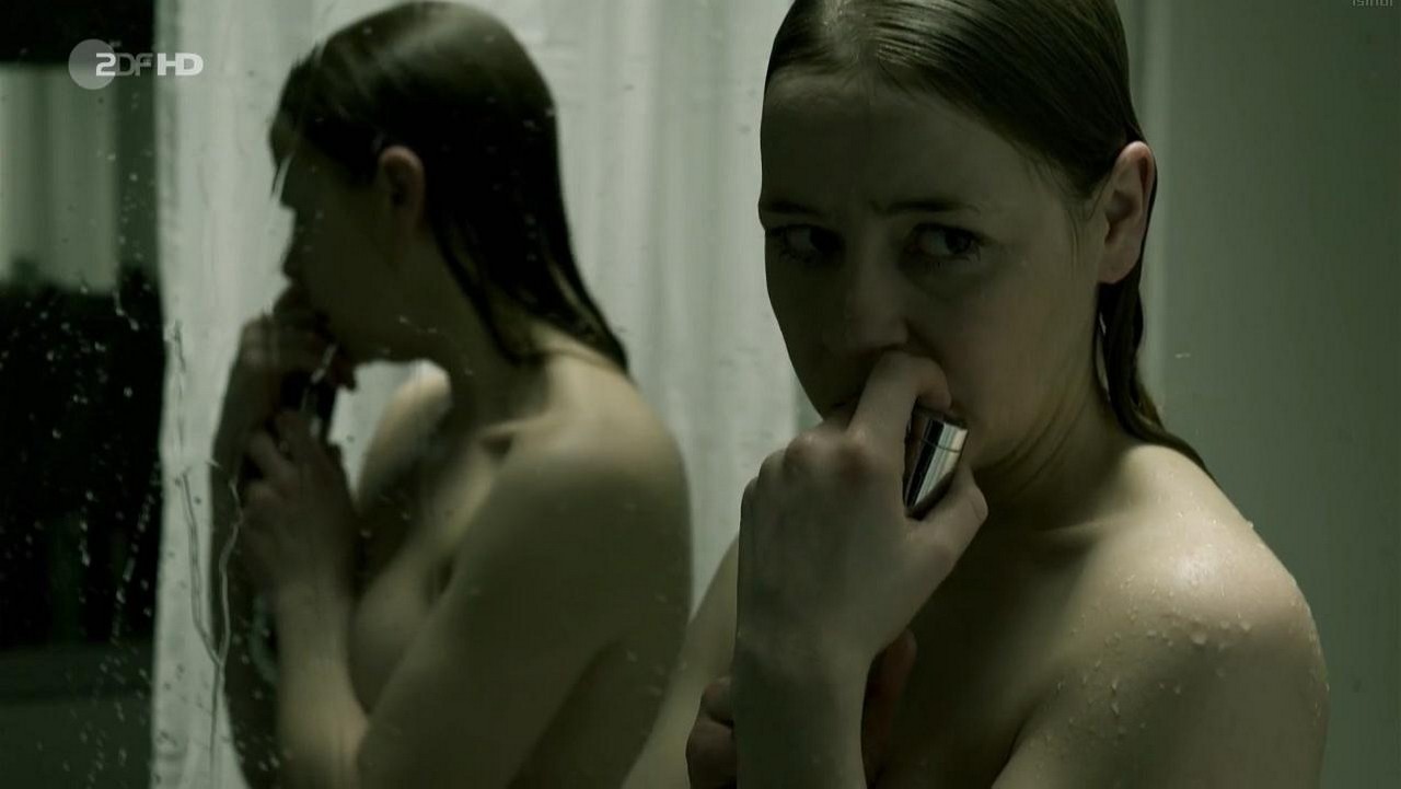 Theresa Scholze topless SOKO Koln - S11E02 Theresa Scholze topless SOKO Koln - S11E02