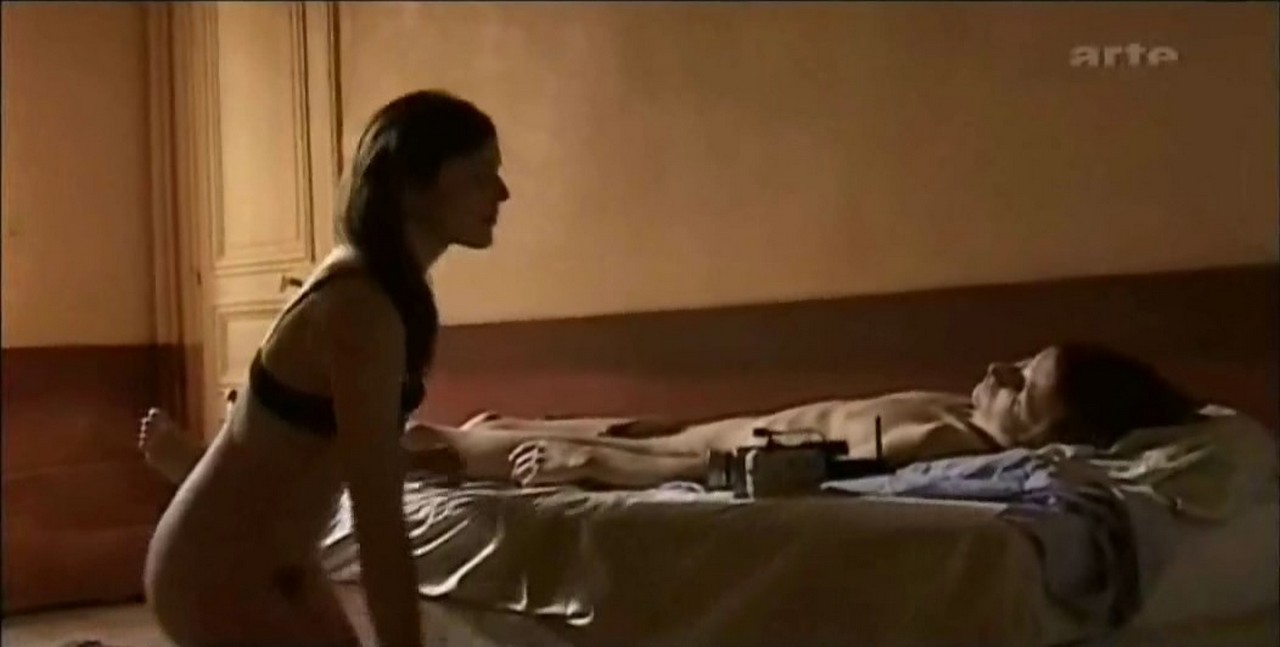 Valerie Donzelli topless Sous mes yeux Valerie Donzelli topless Sous mes yeux