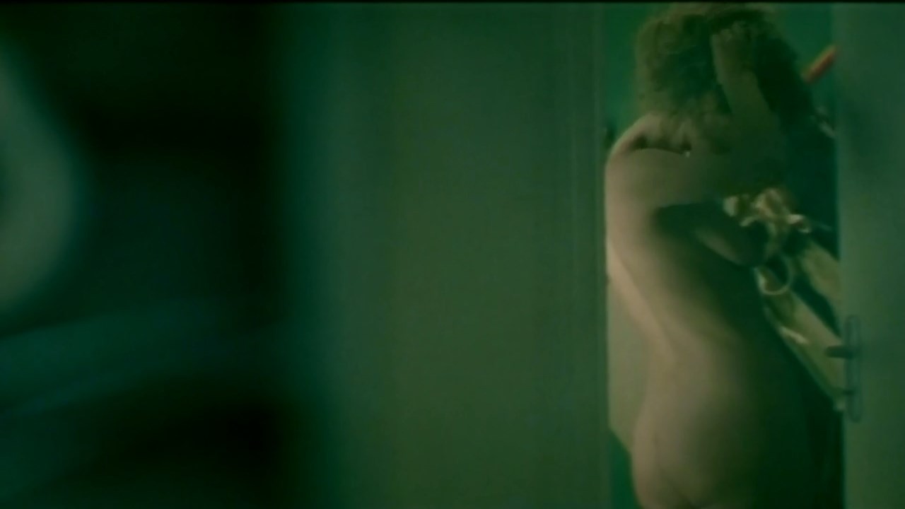 Valerie Maes cleavage movie scene 2003 Valerie Maes cleavage movie scene 2003