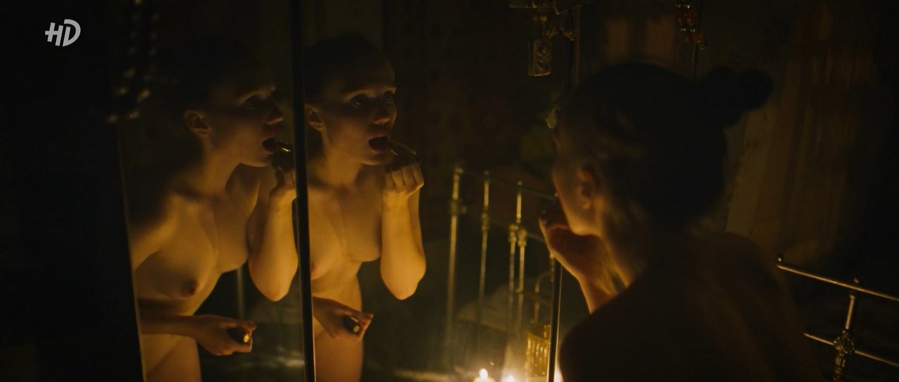 Veronika Moxireva bare butt in Topi - S01E04 Veronika Moxireva bare butt in Topi - S01E04