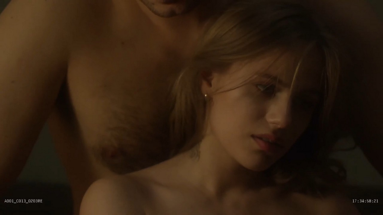 Viktoriya Klinkova topless Zlye deti - S01E01 Viktoriya Klinkova topless Zlye deti - S01E01