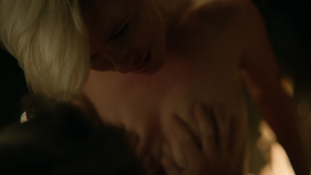 Viktoriya Maslova bare butt in Trigger - S03E07 Viktoriya Maslova bare butt in Trigger - S03E07